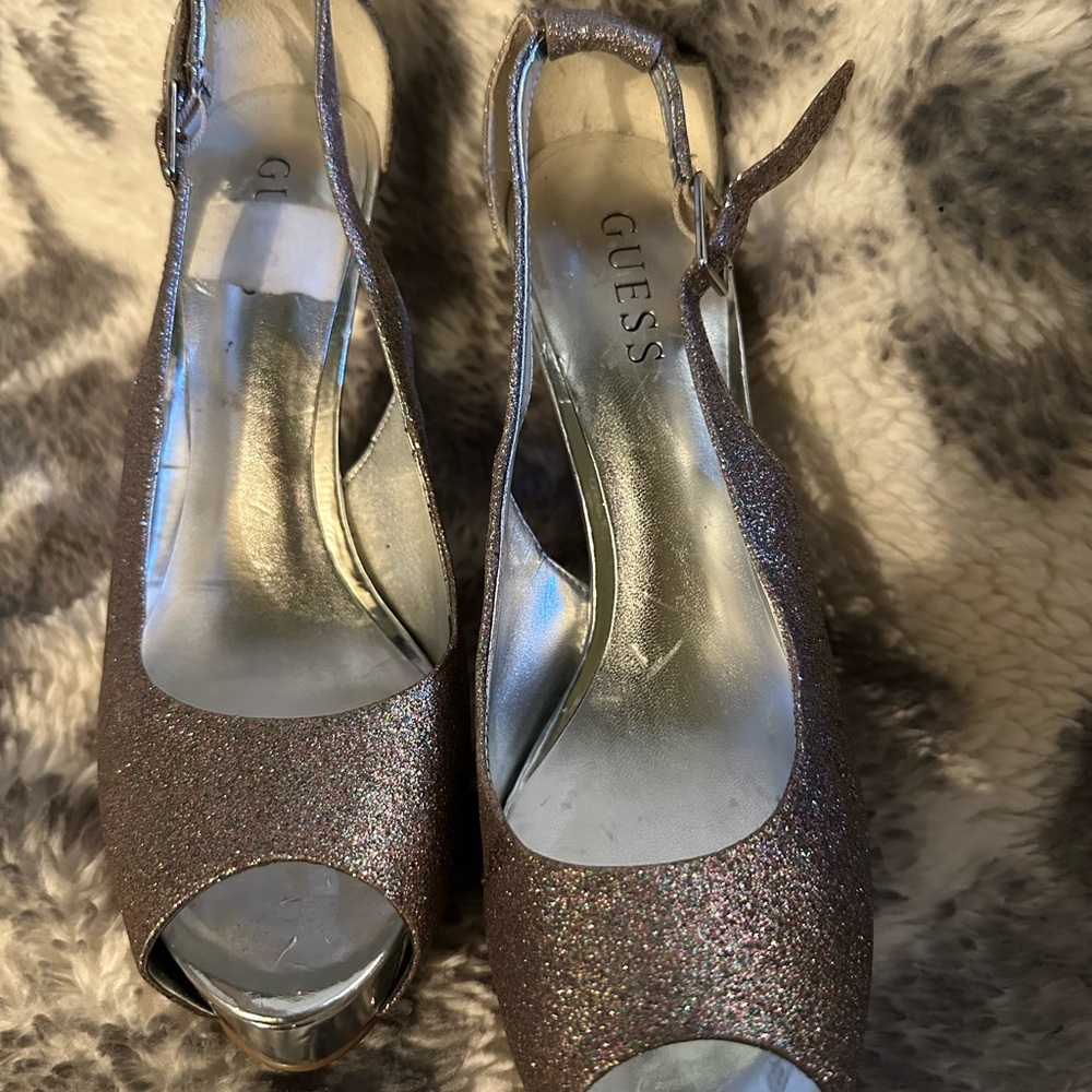 Glittery shoes with heel and platform
